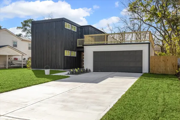 212 N Forrest Avenue, La Porte, TX 77571