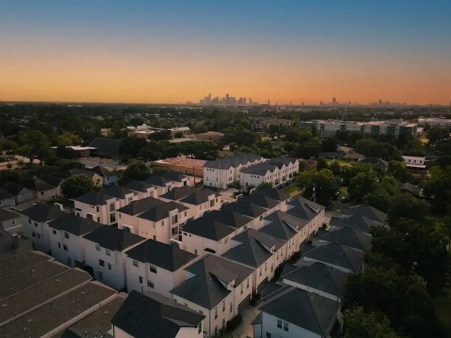 834 Wakefield Drive #B, Houston, TX 77018 - #3