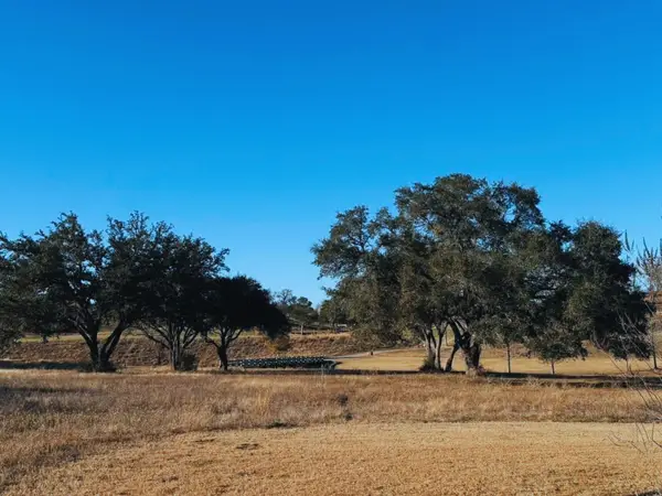 111 Mallard Lane, Columbus, TX 78934