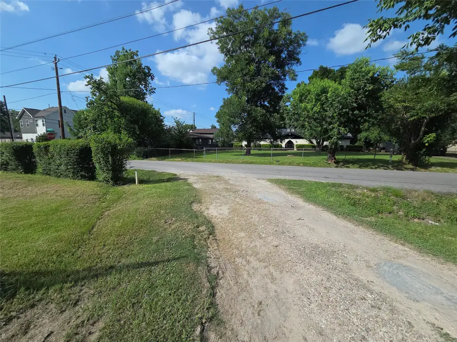701 Mansfield Street, Houston, TX 77091 - #2