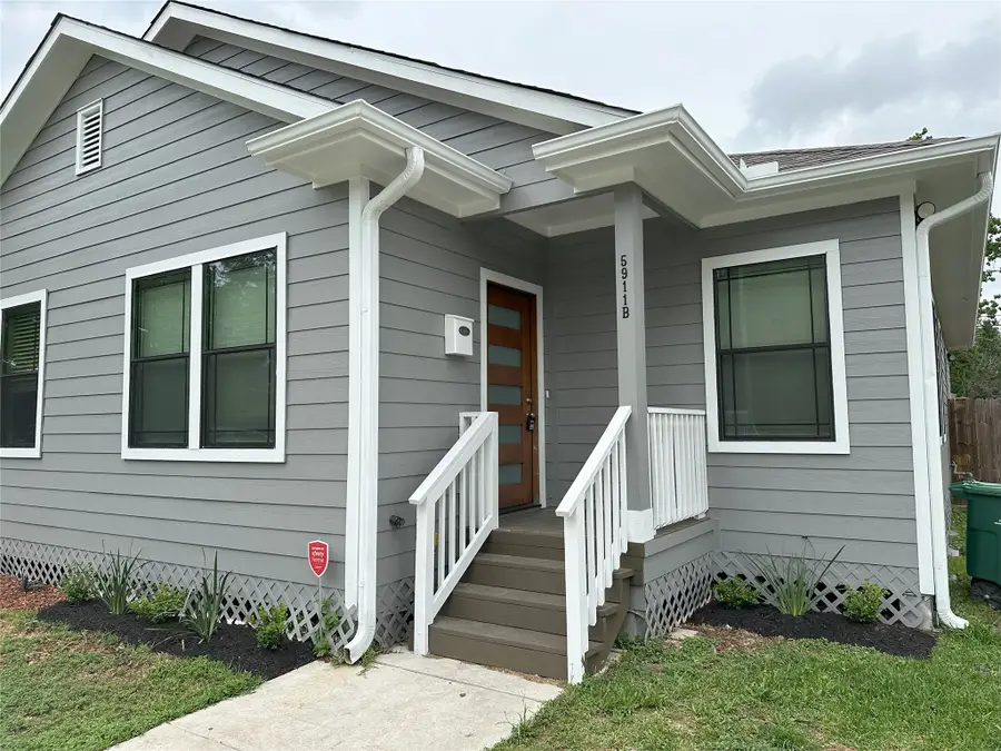 5911 Westover Street, Houston, TX 77033 - #3