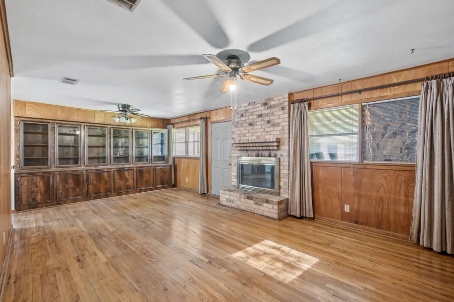 607 Walker Avenue, Cleveland, TX 77327 - #3