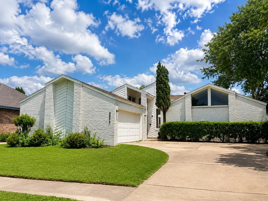 8818 Oakleaf Forest Drive, Houston, TX 77088 - #2