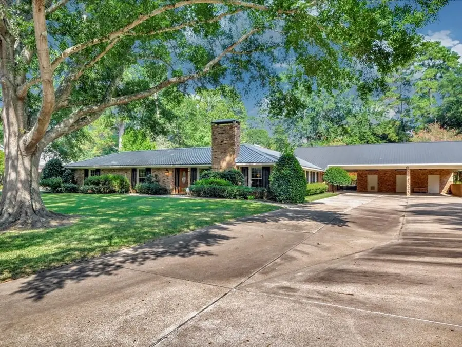2810 Colonial Drive, Nacogdoches, TX 75965 - Image #2