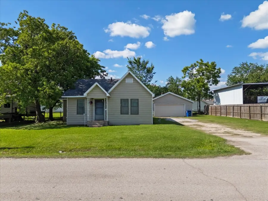 104 Avenue E, Highlands, TX 77562 - #2