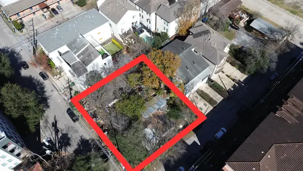 504 Jackson Hill Street, Houston, TX 77007