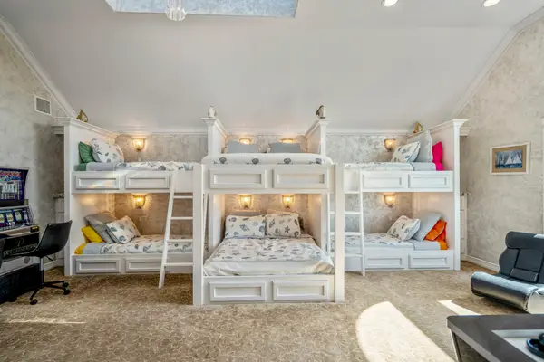 16544 John Silver Road, Jamaica Beach, TX 77554