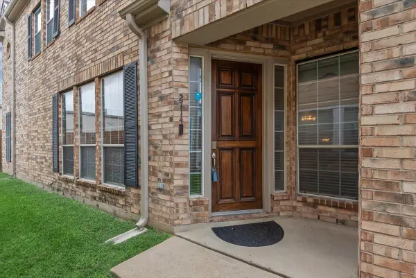2714 Windy Thicket Lane, Houston, TX 77082