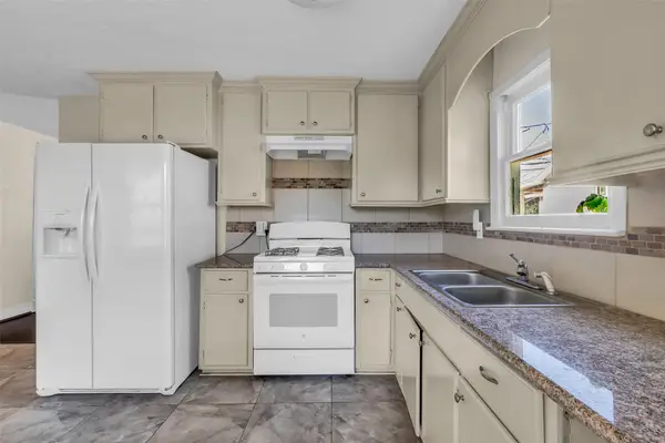 131 E 31st 1/2 Street, Houston, TX 77018