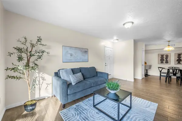 10555 Turtlewood Court #414, Houston, TX 77072