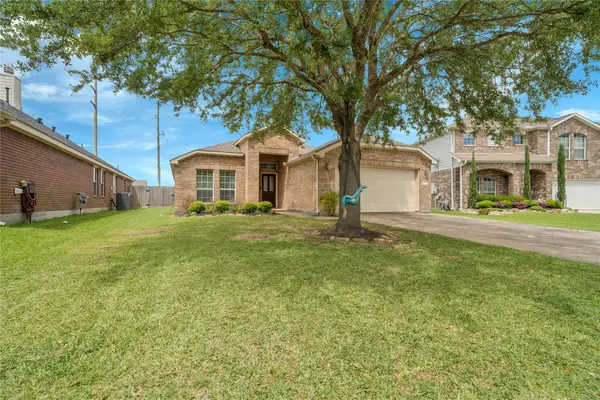 2205 Zavalla Drive, Deer Park, TX 77536