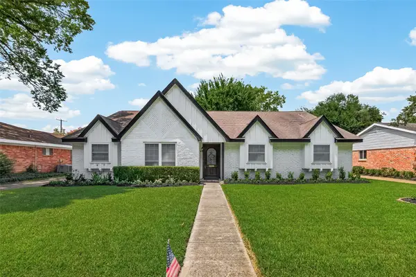 5946 Valkeith Drive, Houston, TX 77096