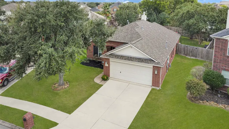 4526 Noble Ct Court, Baytown, TX 77521 - Image #3