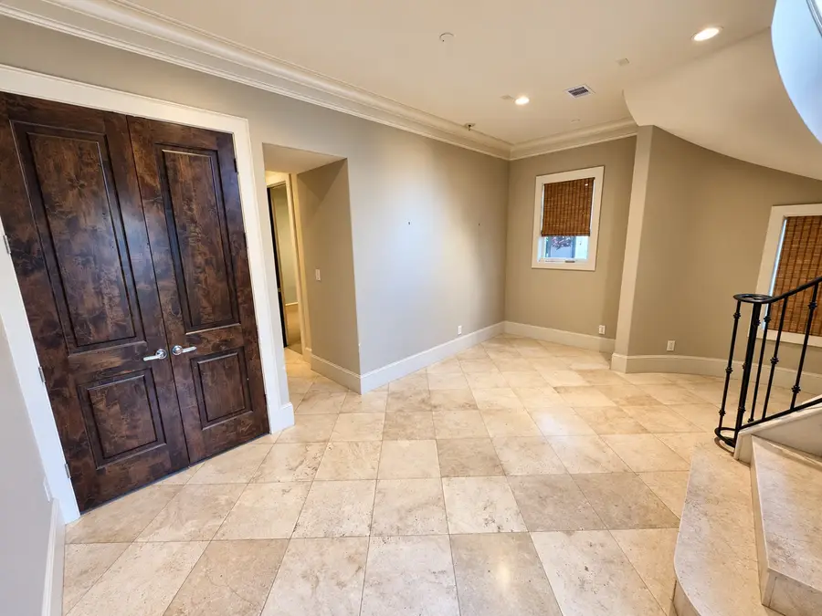 318 Calle Sevilla Place, Houston, TX 77007 - #2