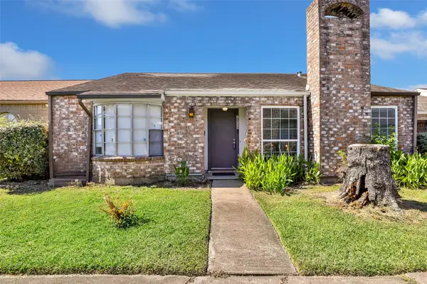 10734 Bexley Drive, Houston, TX 77099