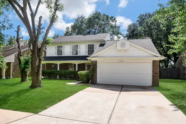 9535 Secretariat Drive, Houston, TX 77065