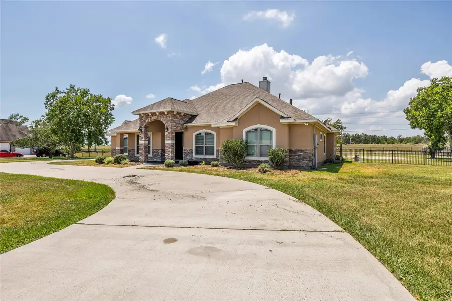 8999 Water Point Drive, Beach City, TX 77523 - #3