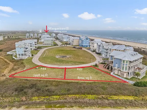 44 Grand Beach Boulevard, Galveston, TX 77550