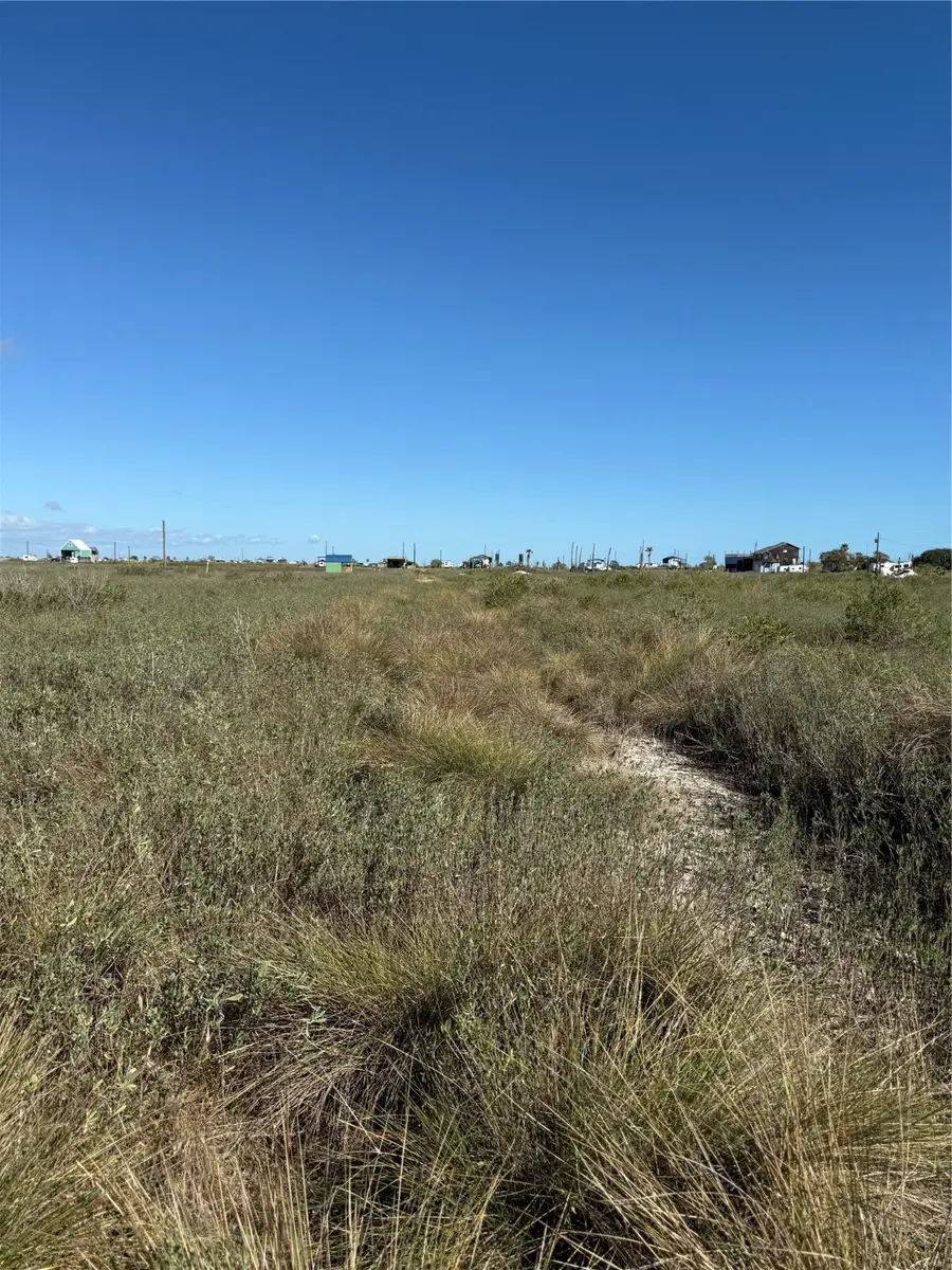 318 Meganzer, Sargent, TX 77414 - Image #3