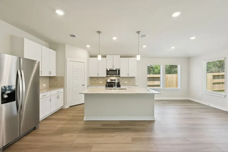 4841 Magnolia Springs Drive, Pearland, TX 77584 - Image #2