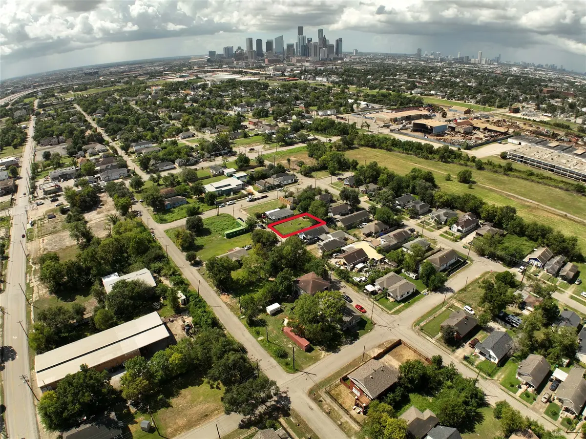 2511 Jones Street, Houston, TX 77026 - Image #1