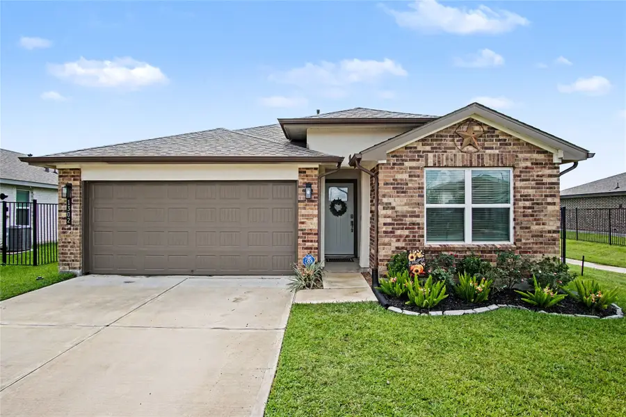 1302 Truckee River Drive, Rosharon, TX 77583 - #2