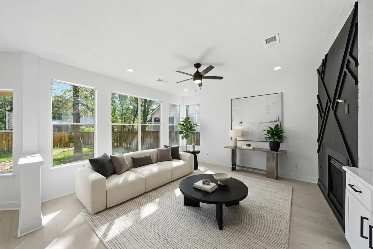82 N Apple Springs Circle, The Woodlands, TX 77382 - #1