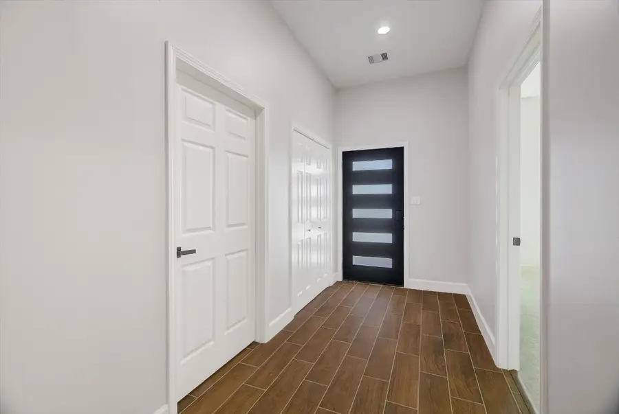 8233 Sterlingshire Street, Houston, TX 77078 - #2