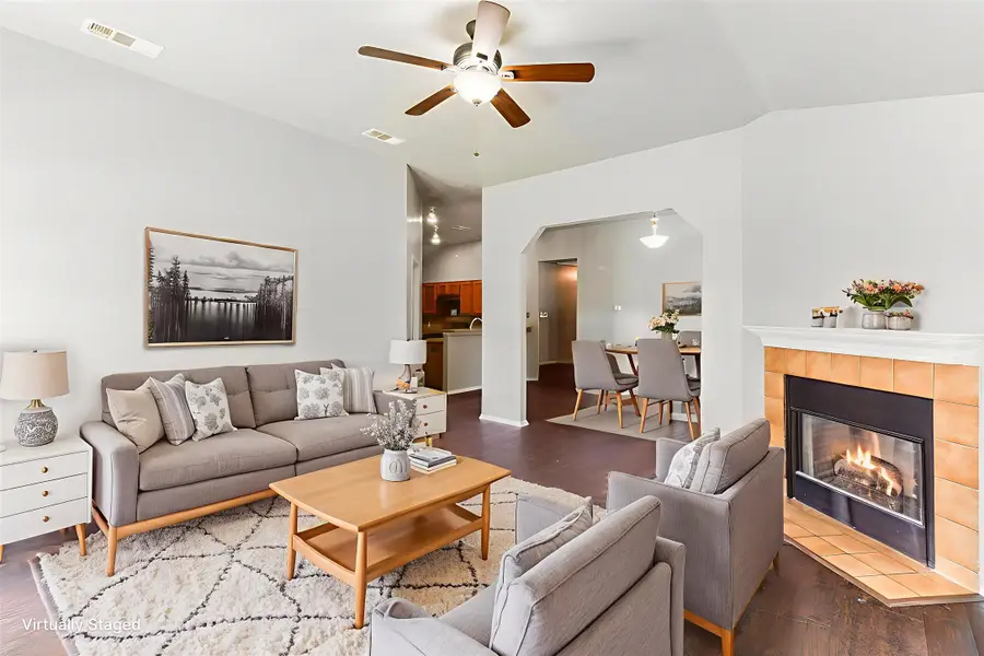 103 Almond Drive, Lake Jackson, TX 77566 - Image #3