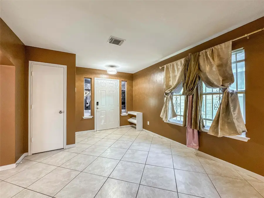 10830 Tallow Briar, Houston, TX 77075 - Image #2