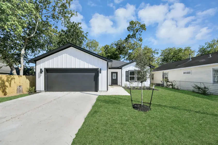 8235 Canyon Street, Houston, TX 77051 - #2
