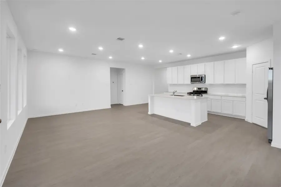 5437 Bear Run, Bryan, TX 77807 - Image #2