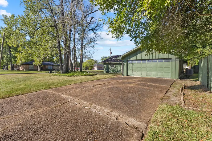 98 Orgain Street, Beaumont, TX 77707 - Image #3