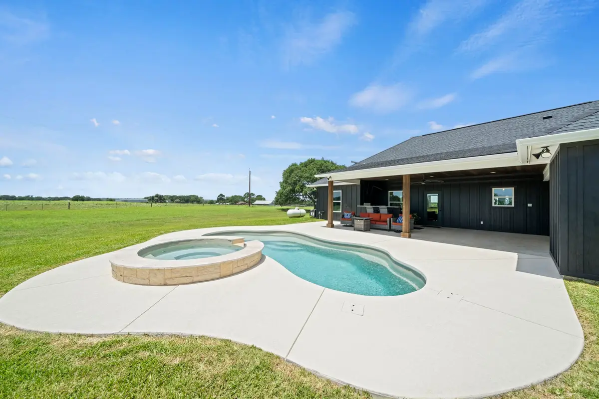 1655 Old Cuero Road, Yoakum, TX 77995 - #1