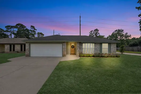 5202 Moonshadows Drive, Humble, TX 77346