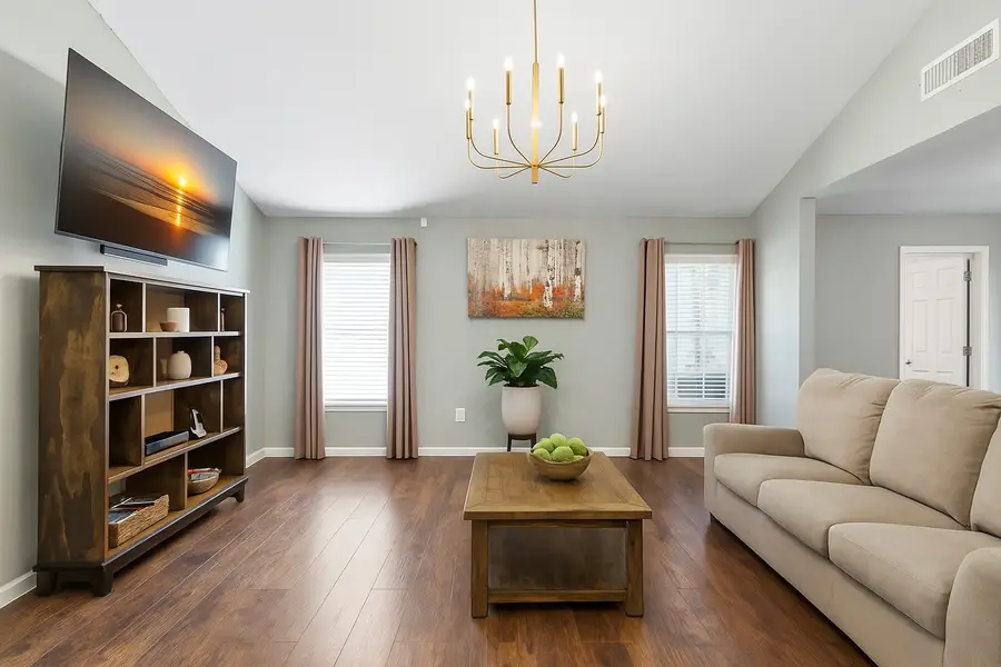 11702 Sagedowne Lane, Houston, TX 77089 - Image #2