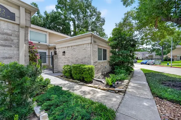11620 Village Place Drive #329, Houston, TX 77077