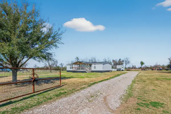 34658 Rodeo Road, Waller, TX 77484