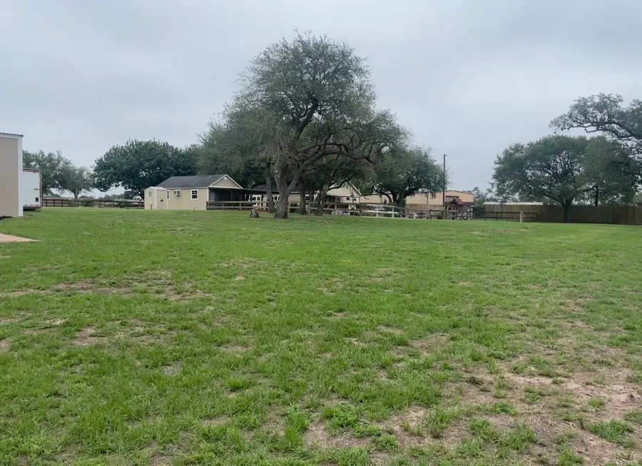 3393 State Highway 111 E, Yoakum, TX 77995 - #3