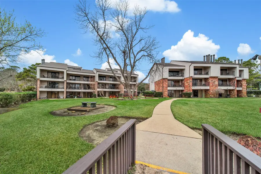 1000 April Sound Boulevard, Conroe, TX 77356 - #2