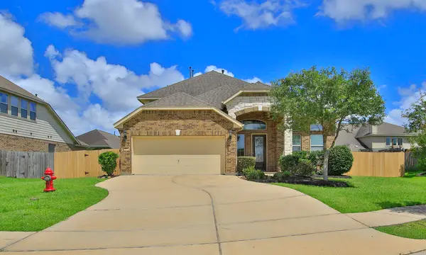 414 Wood Forest Drive, League City, TX 77573