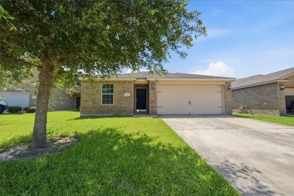 9438 Sapphire Creek Lane, Rosharon, TX 77583