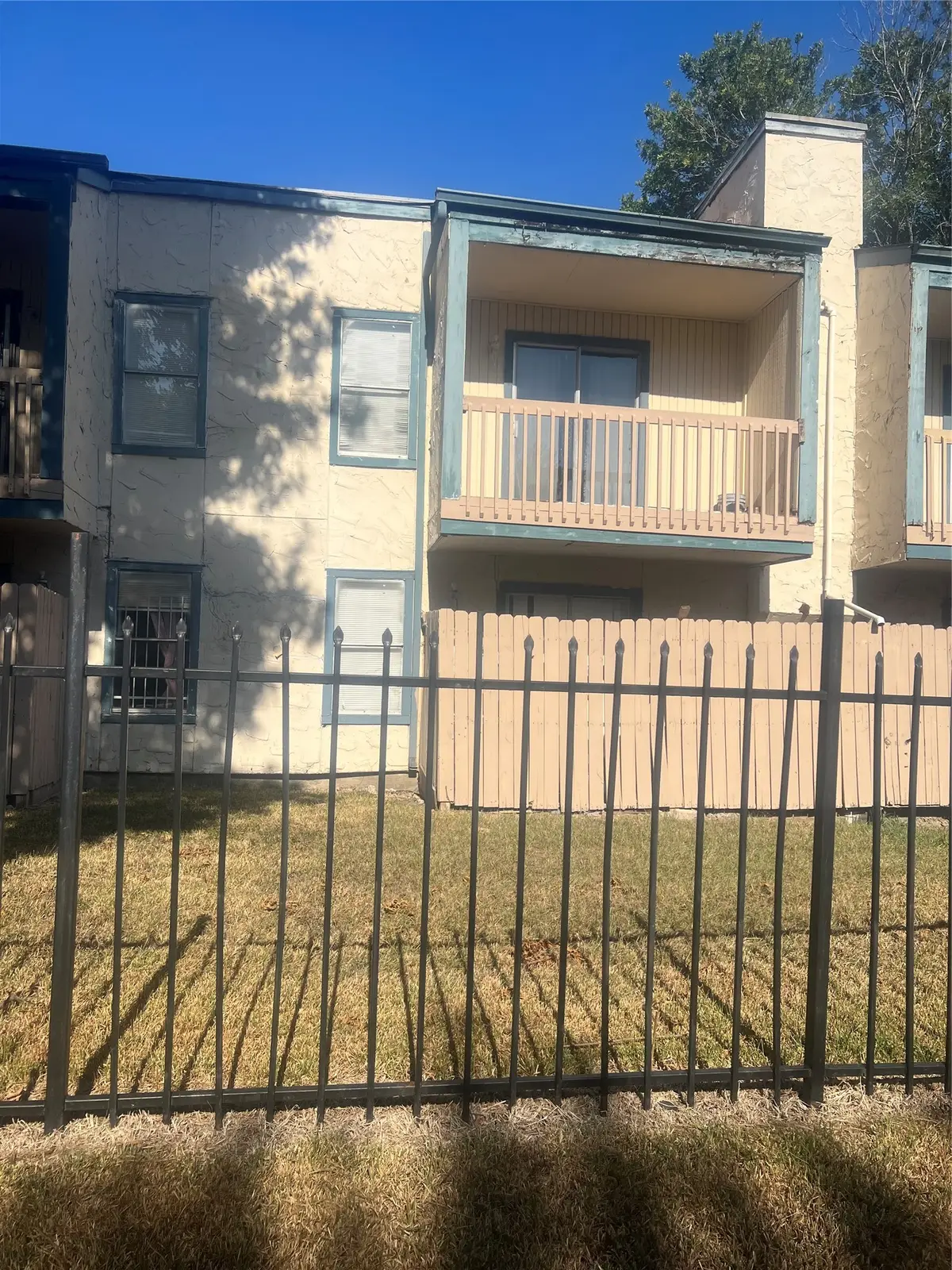 9898 Club Creek Dr #405, Houston, TX 77036 - #1