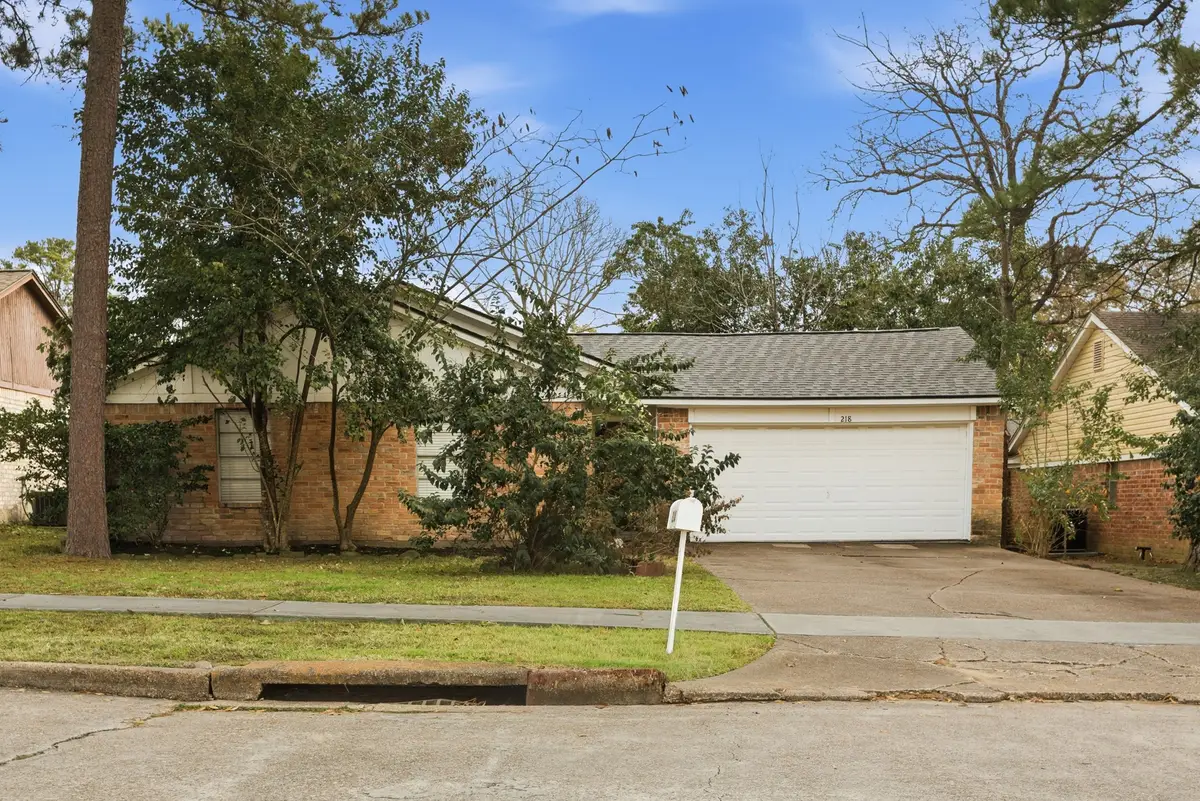 218 Oxford Drive, Conroe, TX 77303 - #1