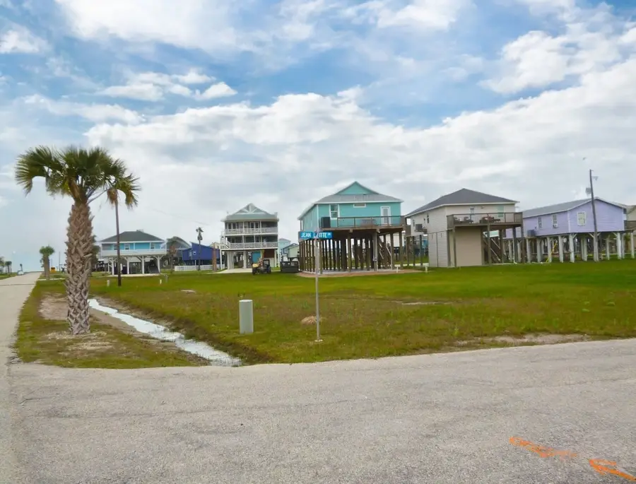 12922 Jean Lafitte Drive, Freeport, TX 77541 - #2