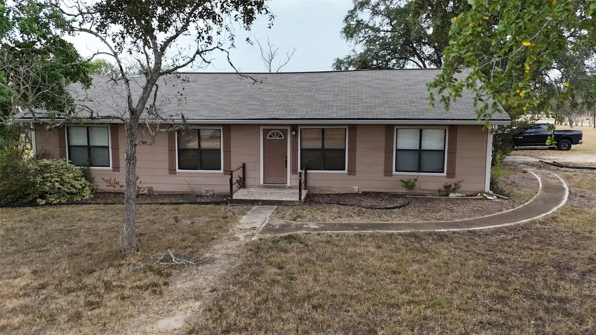 307 5th Street, Sutherland Springs, TX 78161 - Image #1