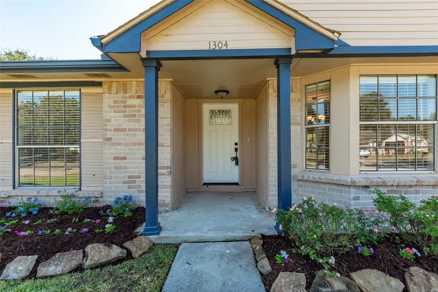 1304 Piney Woods Drive, Friendswood, TX 77546 - #3