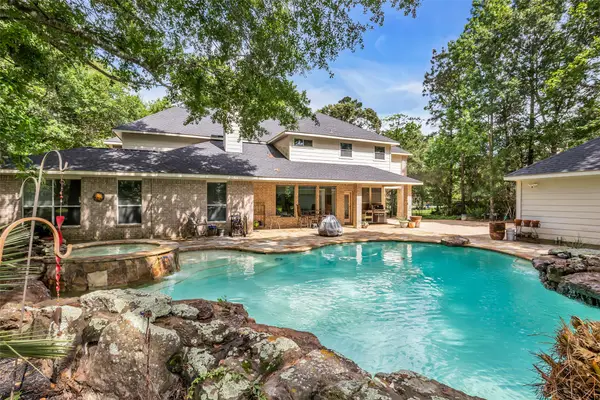 10419 Clubhouse Circle, Magnolia, TX 77354