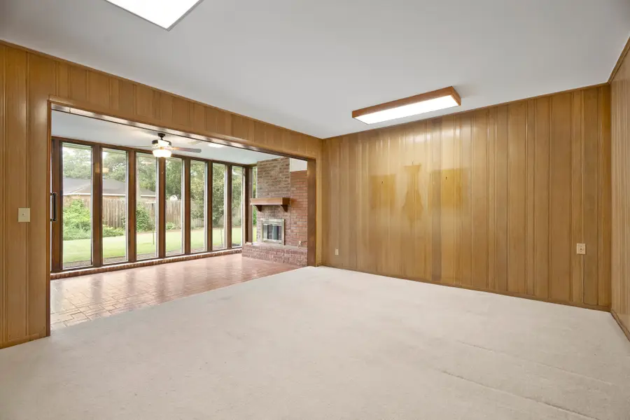 303 S Jackson Street, Alvin, TX 77511 - #3