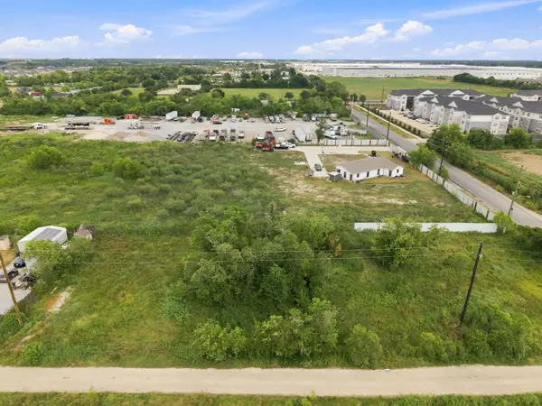 13831 Mary Kay Lane, Houston, TX 77048
